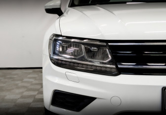 Подержанный автомобиль Volkswagen Tiguan 2020 года (17 фото)