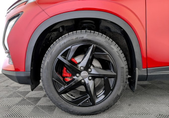 Подержанный автомобиль Omoda C5 2024 года (18 фото)