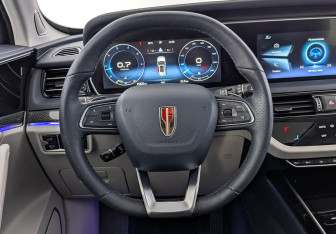 Подержанный автомобиль Hongqi HS5 2023 года (22 фото)