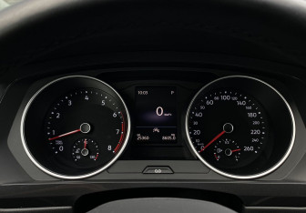 Подержанный автомобиль Volkswagen Tiguan 2021 года (22 фото)
