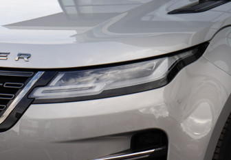 Подержанный автомобиль Land Rover Range Rover Evoque 2024 года (7 фото)