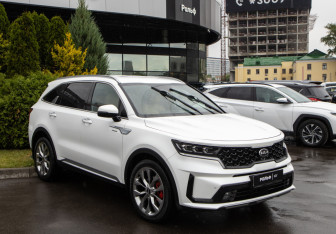 Подержанный автомобиль Kia Sorento 2020 года (2 фото)