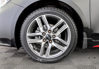 Подержанный автомобиль Kia Cerato Sedan 2021 года (18 фото)