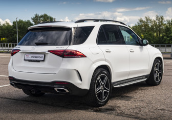Подержанный автомобиль Mercedes-Benz GLE 2021 года (5 фото)