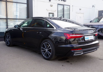 Подержанный автомобиль Audi A6 Sedan 2019 года (7 фото)