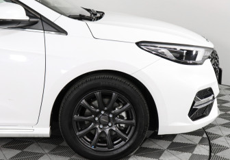 Подержанный автомобиль Omoda S5 2024 года (13 фото)