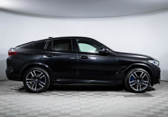 Подержанный автомобиль BMW X6 M 2020 года (4 фото)