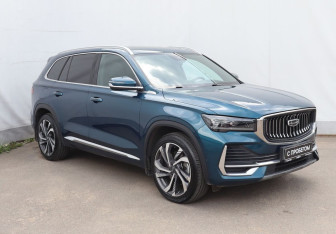 Подержанный автомобиль Geely Monjaro 2023 года (3 фото)