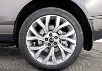 Подержанный автомобиль Land Rover Range Rover 2020 года (18 фото)