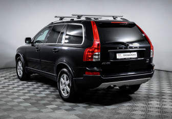 Подержанный автомобиль Volvo XC90 2011 года (7 фото)