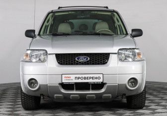 Подержанный автомобиль Ford Maverick 2005 года (2 фото)