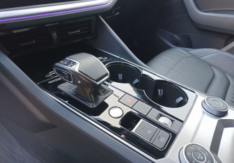 Подержанный автомобиль Volkswagen Touareg 2019 года (11 фото)