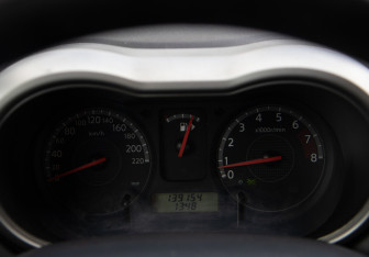 Подержанный автомобиль Nissan Note 2007 года (9 фото)