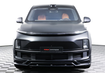 Подержанный автомобиль LiXiang L9 2023 года (2 фото)