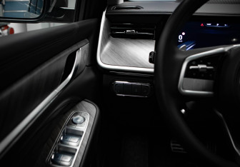 Подержанный автомобиль Tank 500 2023 года (13 фото)