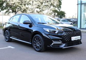 Подержанный автомобиль Omoda S5 2023 года (3 фото)