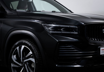 Подержанный автомобиль Geely Monjaro 2023 года (16 фото)