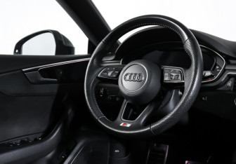 Подержанный автомобиль Audi A5 Liftback 2019 года (13 фото)