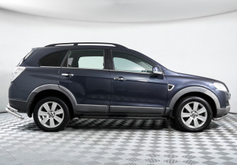 Подержанный автомобиль Chevrolet Captiva 2008 года (4 фото)