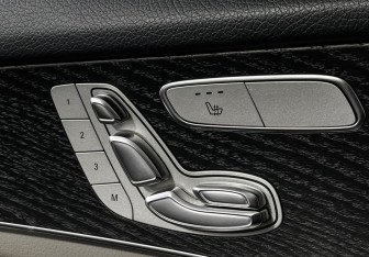 Подержанный автомобиль Mercedes-Benz GLC Coupe 2018 года (17 фото)