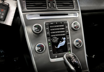 Подержанный автомобиль Volvo XC60 2014 года (28 фото)