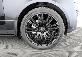 Подержанный автомобиль Land Rover Range Rover 2020 года (18 фото)
