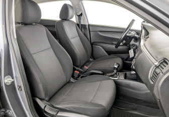 Подержанный автомобиль Kia Rio Hatchback 2021 года (23 фото)