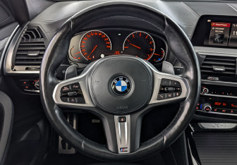 Подержанный автомобиль BMW X4 2021 года (21 фото)