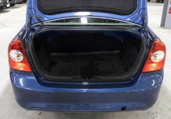 Подержанный автомобиль Ford Focus Sedan 2008 года (10 фото)