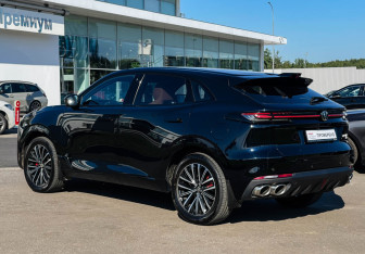Подержанный автомобиль Changan UNI-K 2023 года (7 фото)