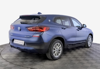 Подержанный автомобиль BMW X2 2022 года (5 фото)