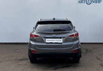 Подержанный автомобиль Hyundai ix35 2013 года (6 фото)