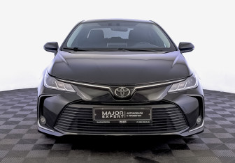 Подержанный автомобиль Toyota Corolla Sedan 2020 года (2 фото)