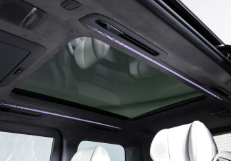 Подержанный автомобиль Zeekr 009 2023 года (28 фото)