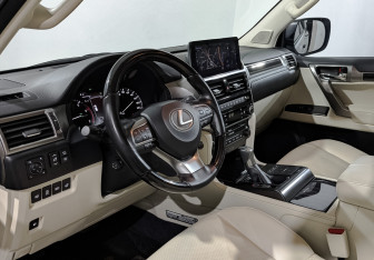 Подержанный автомобиль Lexus GX 2022 года (15 фото)