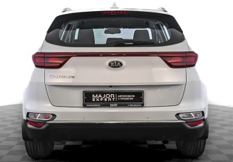 Подержанный автомобиль Kia Sportage 2021 года (6 фото)