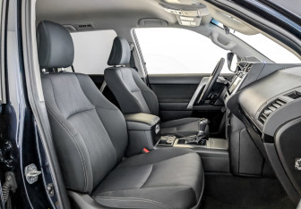 Подержанный автомобиль Toyota Land Cruiser Prado 2018 года (24 фото)