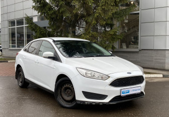 Подержанный автомобиль Ford Focus Sedan 2018 года (3 фото)
