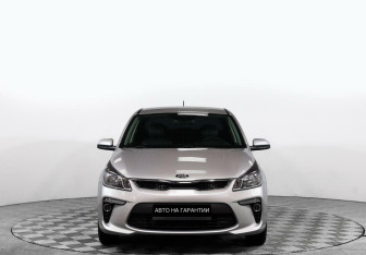 Подержанный автомобиль Kia Rio Sedan 2019 года (2 фото)
