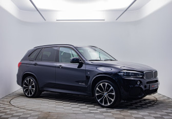 Подержанный автомобиль BMW X5 2015 года (3 фото)
