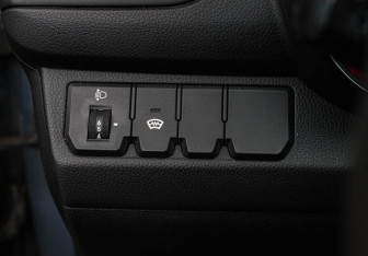 Подержанный автомобиль Kia Rio Hatchback 2012 года (14 фото)