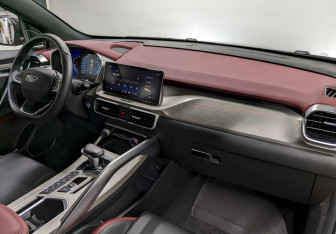 Подержанный автомобиль Geely Coolray 2023 года (20 фото)