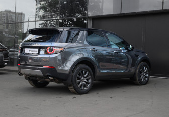 Подержанный автомобиль Land Rover Discovery Sport 2019 года (4 фото)