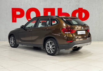 Подержанный автомобиль BMW X1 2013 года (7 фото)