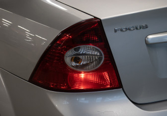 Подержанный автомобиль Ford Focus Sedan 2010 года (20 фото)