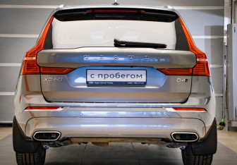 Подержанный автомобиль Volvo XC60 2021 года (5 фото)