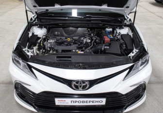 Подержанный автомобиль Toyota Camry Sedan 2021 года (9 фото)