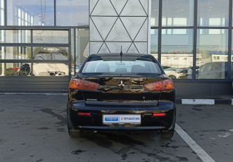 Подержанный автомобиль Mitsubishi Lancer Sedan 2008 года (6 фото)