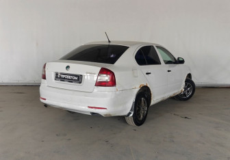 Подержанный автомобиль Skoda Octavia Liftback 2013 года (4 фото)