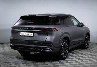 Подержанный автомобиль Jaecoo J8 2024 года (5 фото)